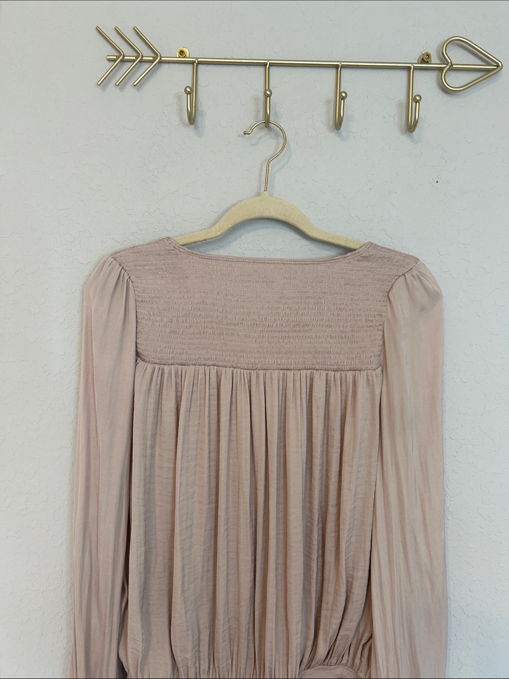 Intimately Free People Bodysuit Small Dusty Mauve Smocked Long Sleeve V Neck - Picture 7 of 8